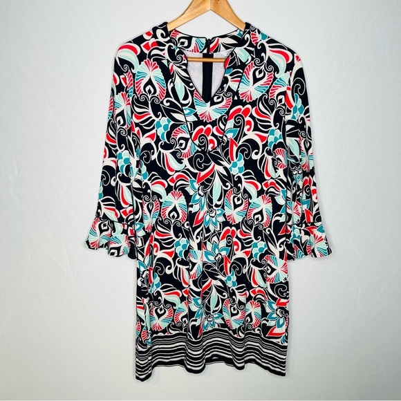 Crown & Ivy Bell Sleeve Split V-Neck Floral-Print Dress. Size Large. - Picture 3 of 14